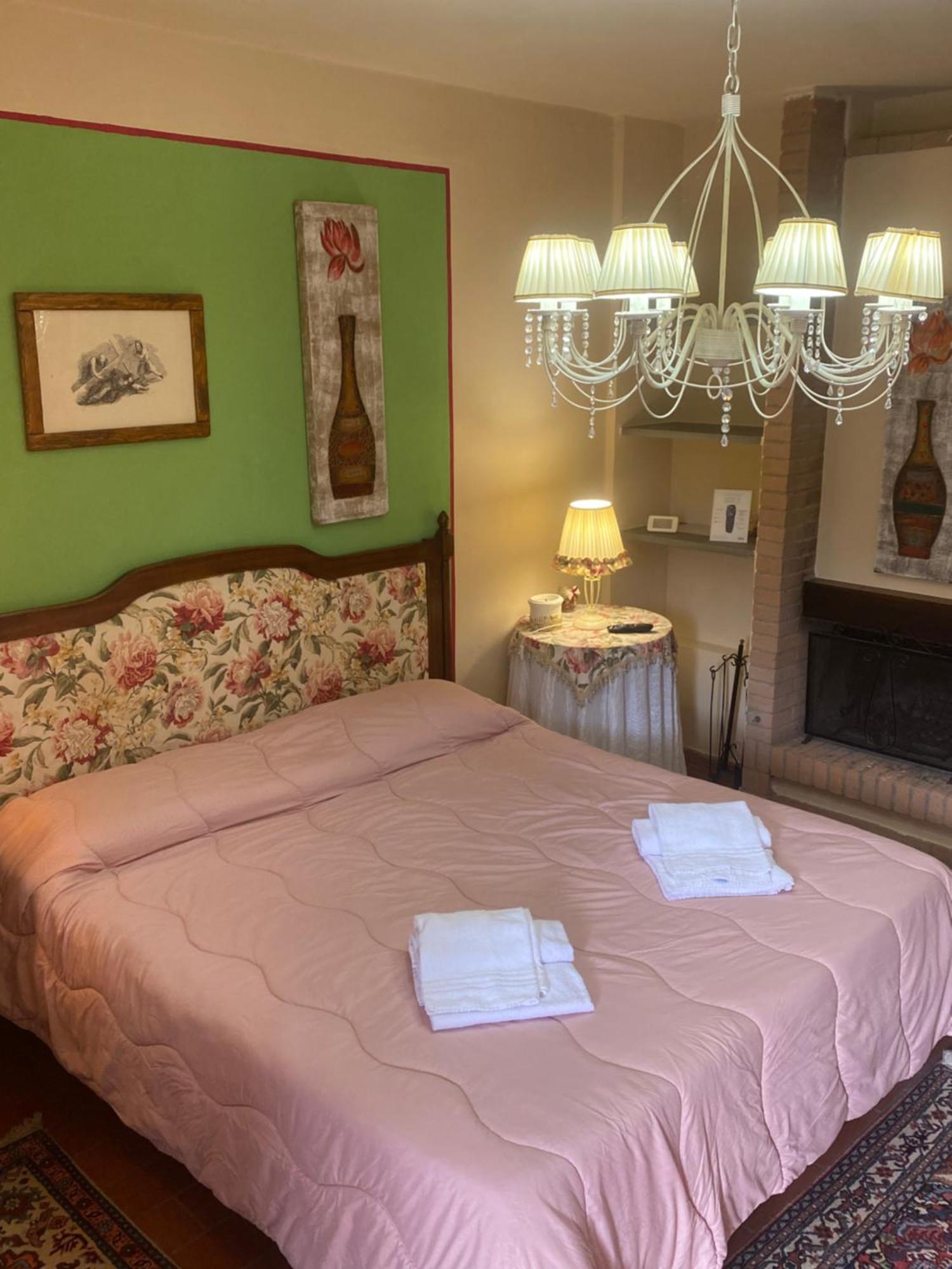 Agriturismo Podere Bucine Basso Lari Kültér fotó